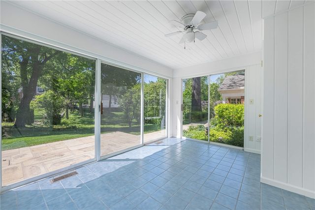 212 Grandon Road, Oakwood, OH 45419