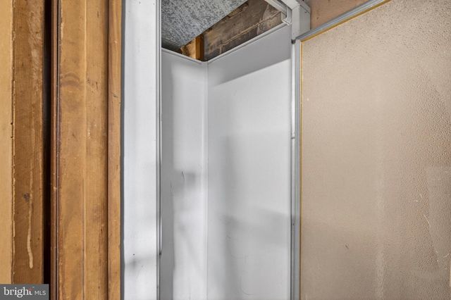 528 SUNSET RD, Baltimore, MD 21223