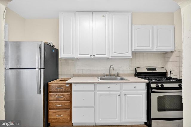 528 SUNSET RD, Baltimore, MD 21223