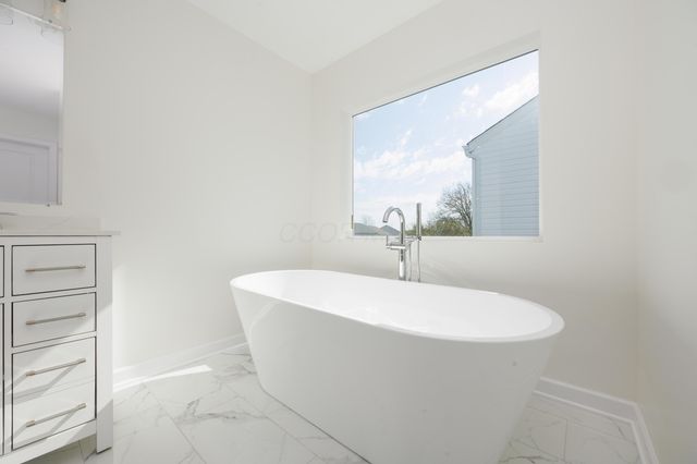 6366 Oak Trail Drive, Galloway, OH 43119