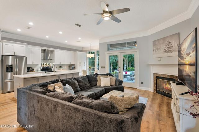 125 DEER LAKE Drive, Ponte Vedra Beach, FL 32082