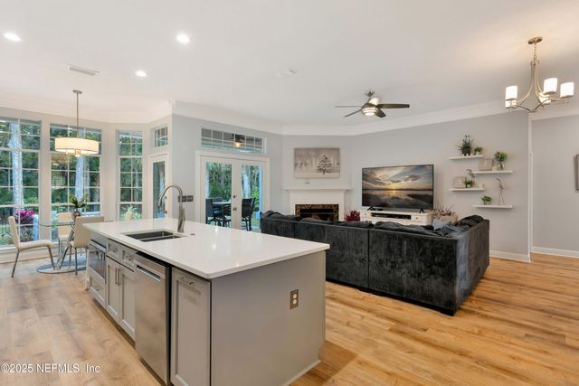 125 DEER LAKE Drive, Ponte Vedra Beach, FL 32082