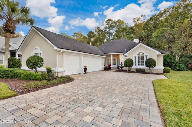 125 DEER LAKE Drive, Ponte Vedra Beach, FL 32082
