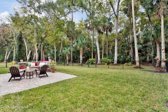 125 DEER LAKE Drive, Ponte Vedra Beach, FL 32082