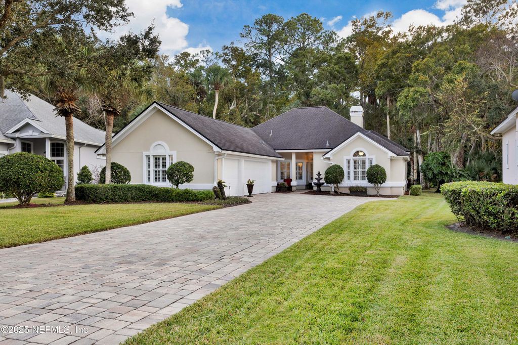 125 DEER LAKE Drive, Ponte Vedra Beach, FL 32082