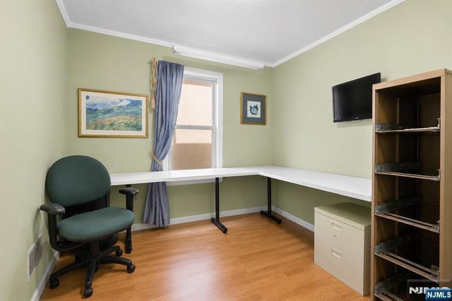 9121 Newkirk Avenue, North Bergen, NJ 07047