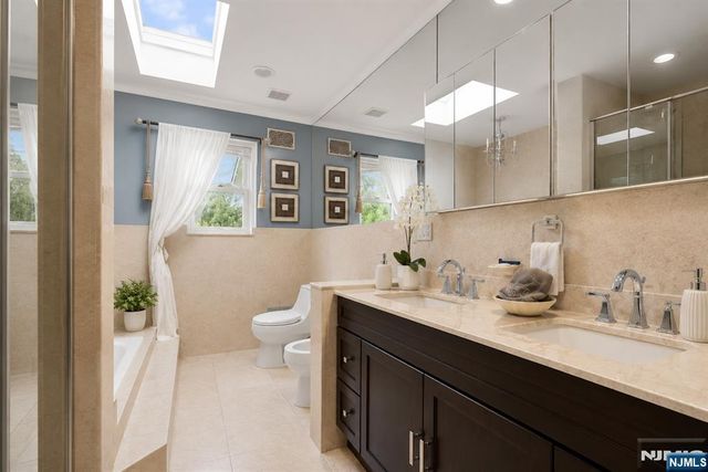 9121 Newkirk Avenue, North Bergen, NJ 07047