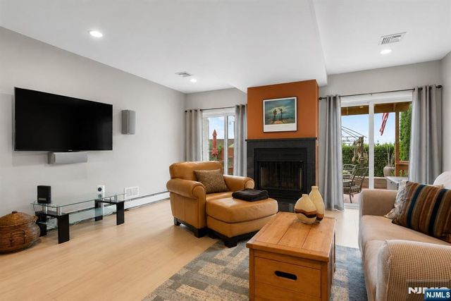 9121 Newkirk Avenue, North Bergen, NJ 07047