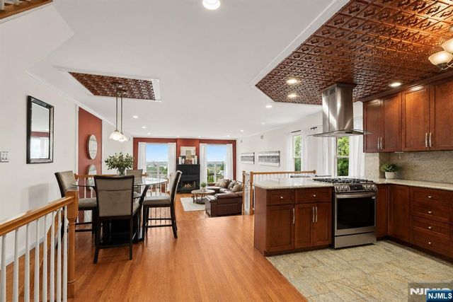 9121 Newkirk Avenue, North Bergen, NJ 07047
