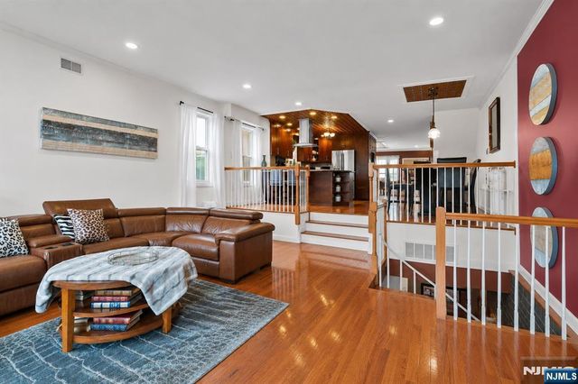 9121 Newkirk Avenue, North Bergen, NJ 07047