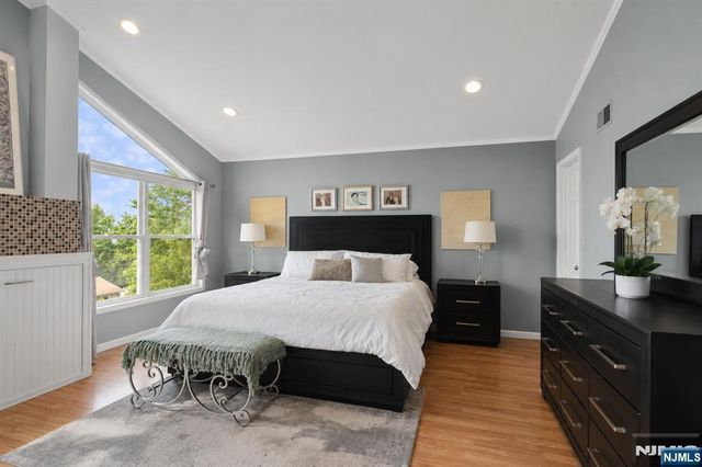 9121 Newkirk Avenue, North Bergen, NJ 07047