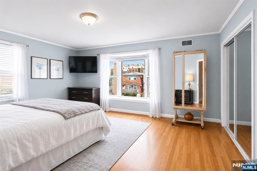9121 Newkirk Avenue, North Bergen, NJ 07047
