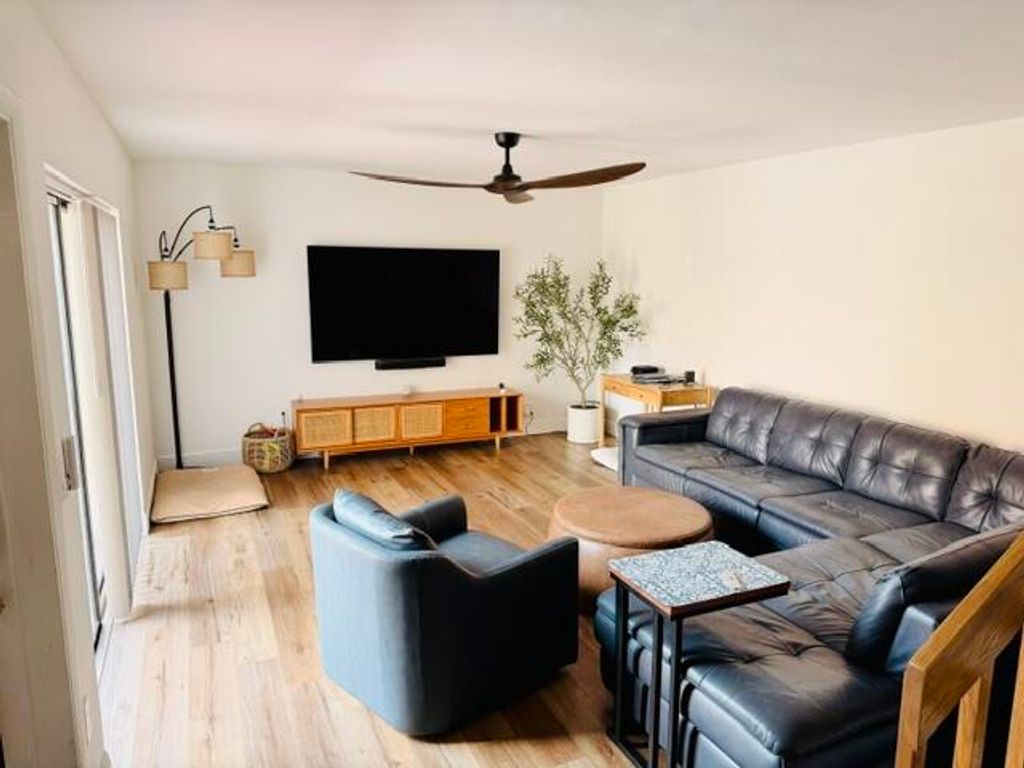 825 Center Street 22a, Jupiter, FL 33458