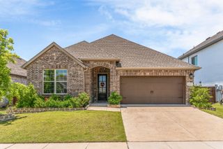 4121 Silver Spur Court, Aubrey, TX 76227