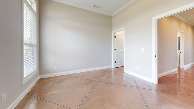 1415 E 10th St, Cookeville, TN 38501