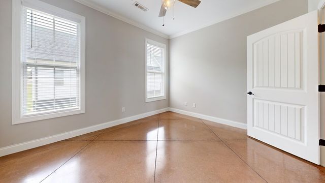 1415 E 10th St, Cookeville, TN 38501