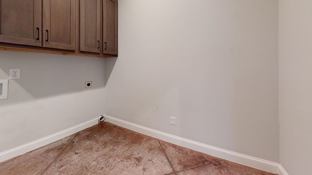 1415 E 10th St, Cookeville, TN 38501
