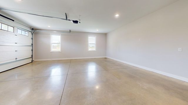 1415 E 10th St, Cookeville, TN 38501