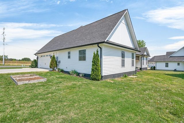 1415 E 10th St, Cookeville, TN 38501