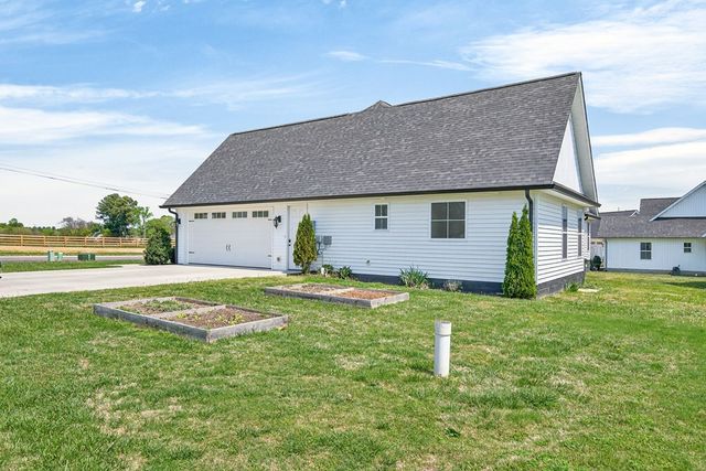 1415 E 10th St, Cookeville, TN 38501