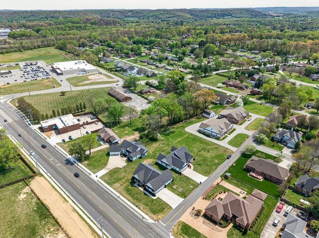 1415 E 10th St, Cookeville, TN 38501