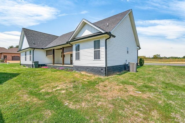 1415 E 10th St, Cookeville, TN 38501