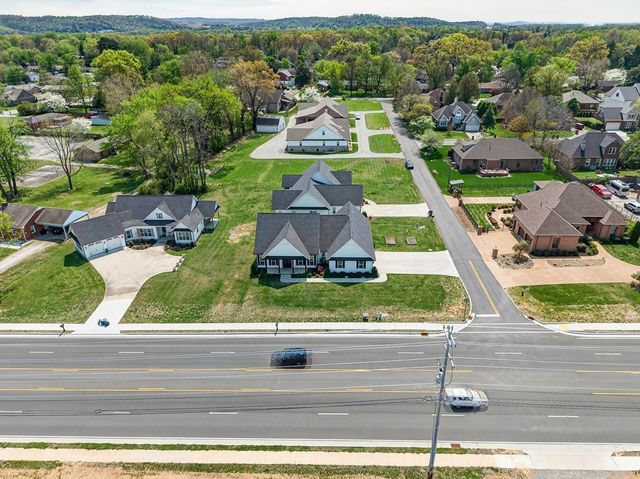1415 E 10th St, Cookeville, TN 38501