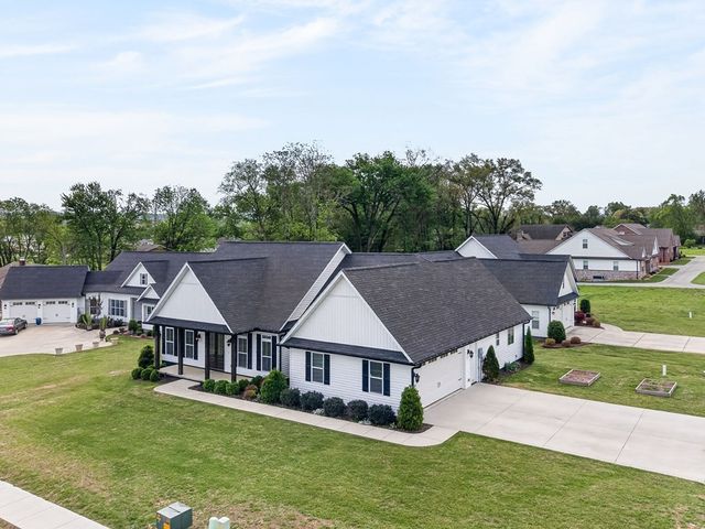 1415 E 10th St, Cookeville, TN 38501