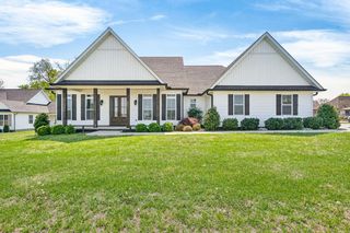 1415 E 10th St, Cookeville, TN 38501