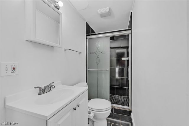 2186 Cornell Road, Cleveland, OH 44106
