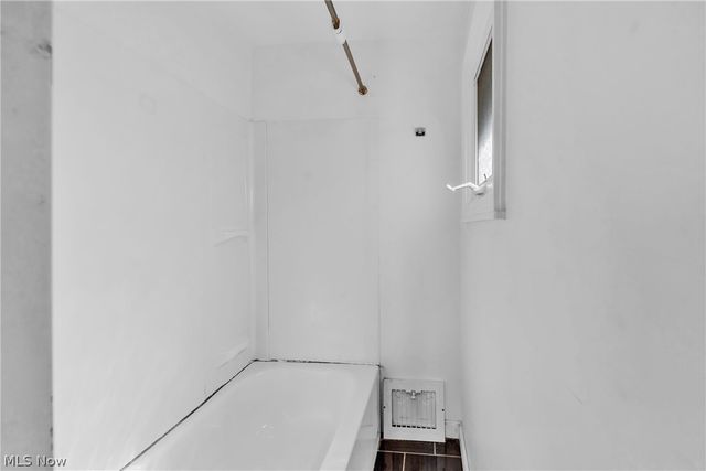 2186 Cornell Road, Cleveland, OH 44106