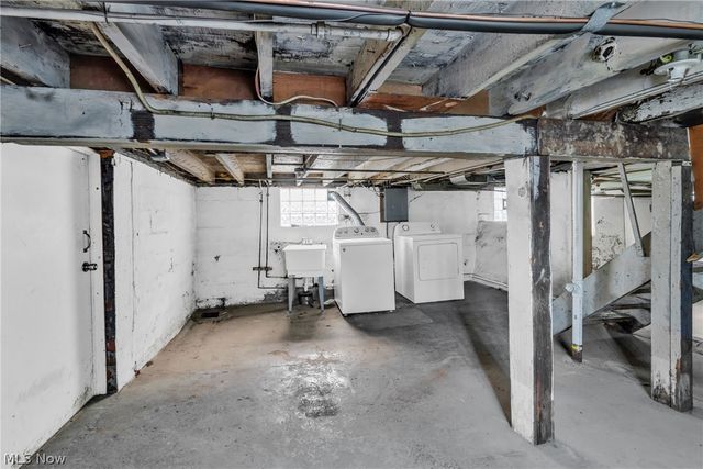 2186 Cornell Road, Cleveland, OH 44106