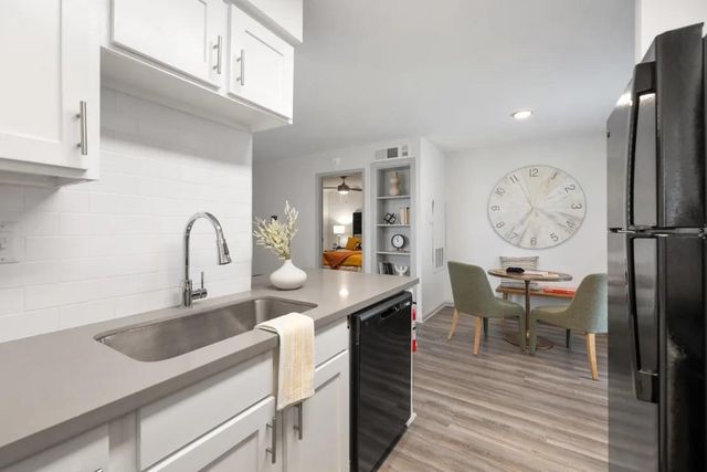 2800 S Ashford Road 1313, Houston, TX 77082