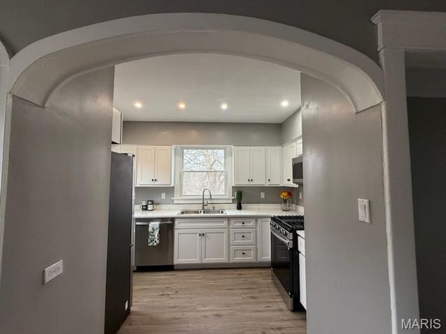 1407 Eberhart Avenue, Edwardsville, IL 62025