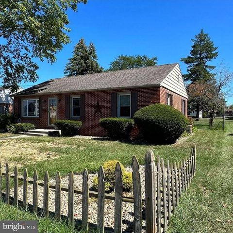661 GUILFORD AVE, Chambersburg, PA 17201