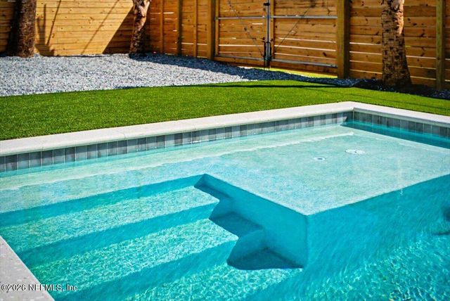 514 BARBARA Lane, Jacksonville Beach, FL 32250