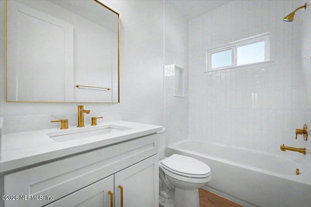 514 BARBARA Lane, Jacksonville Beach, FL 32250