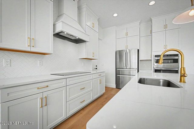 514 BARBARA Lane, Jacksonville Beach, FL 32250