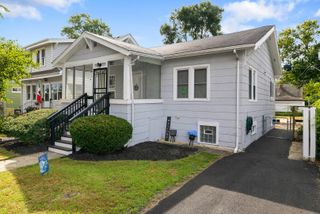419 157th Street, Calumet City, IL 60409