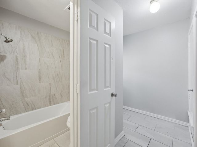 7501 Windhaven Road, North Richland Hills, TX 76182