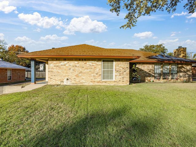 7501 Windhaven Road, North Richland Hills, TX 76182