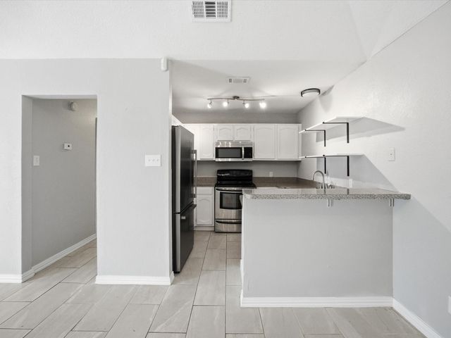 7501 Windhaven Road, North Richland Hills, TX 76182