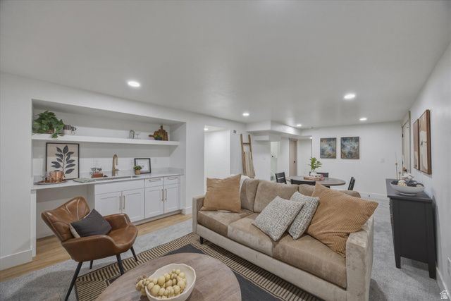 2800 E MAURICE DR, Holladay, UT 84124