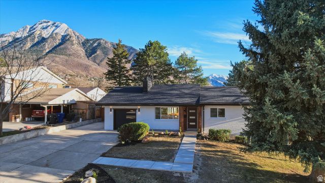 2800 E MAURICE DR, Holladay, UT 84124