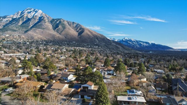 2800 E MAURICE DR, Holladay, UT 84124