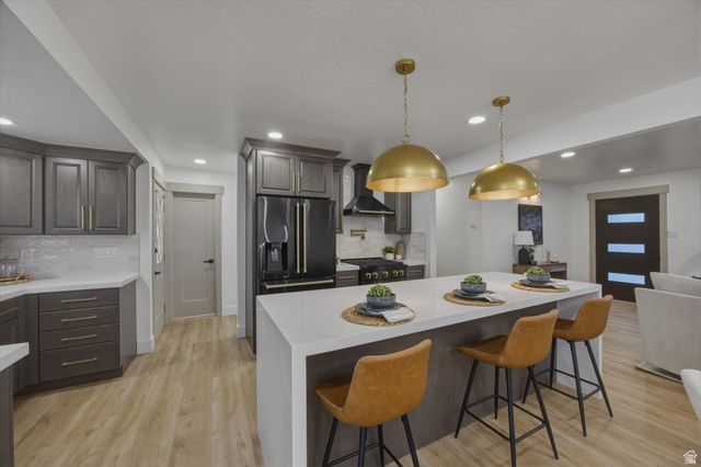 2800 E MAURICE DR, Holladay, UT 84124