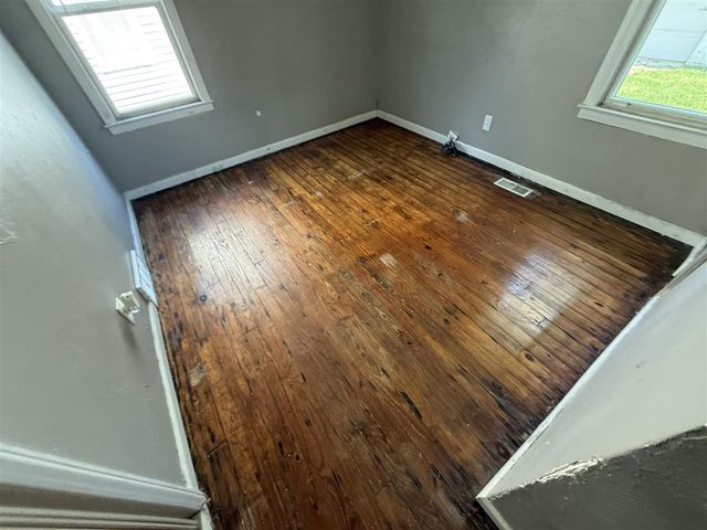 28908 Maple Street, Roseville, MI 48066