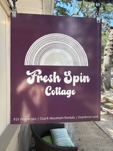 151 Van Buren, Eureka Springs, AR 72632