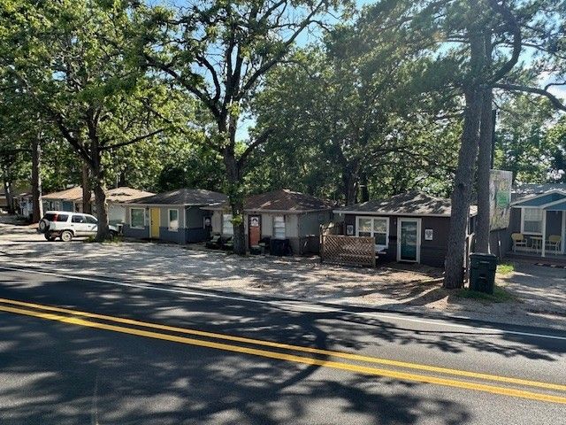 151 Van Buren, Eureka Springs, AR 72632