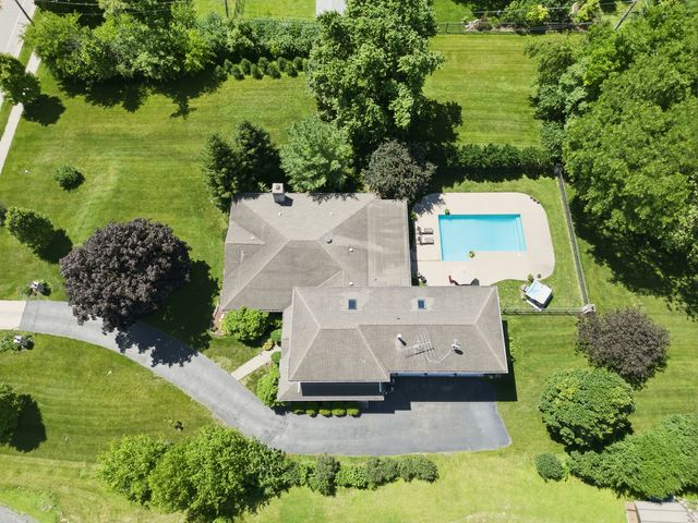 6730 S Madison Street, Willowbrook, IL 60527